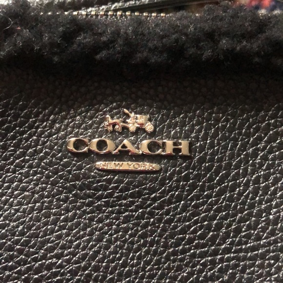Coach mini purse - Picture 2 of 13